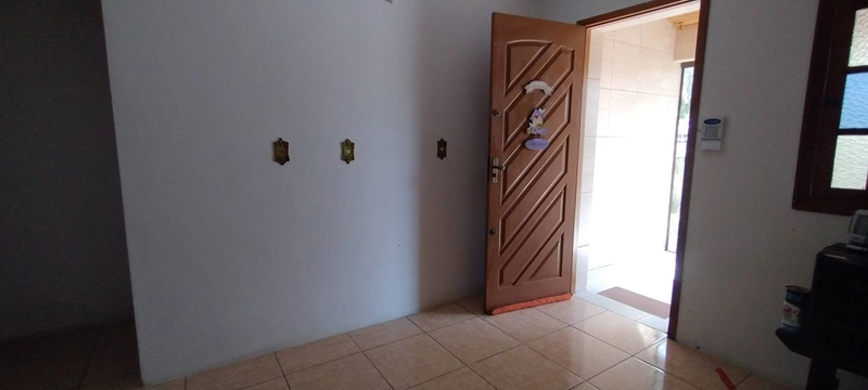 LINDA CASA A VENDA EM CAPÃO NOVO!: 7ª foto da galeria de imagens do imóvel