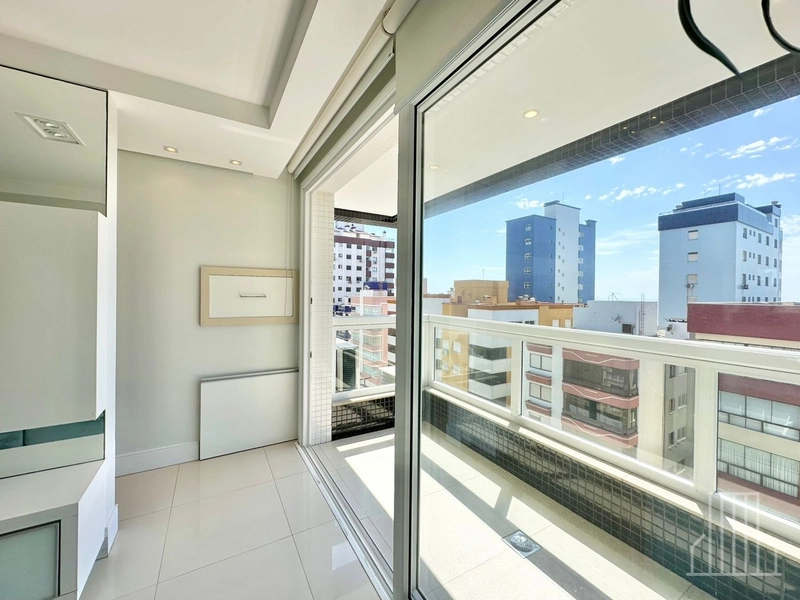 LINDO APARTAMENTO NO CENTRO DE CAPÃO DA CANOA, A POUCOS PASSOS DO MAR: 7ª foto da galeria de imagens do imóvel