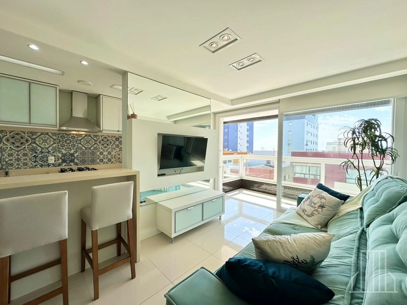 LINDO APARTAMENTO NO CENTRO DE CAPÃO DA CANOA, A POUCOS PASSOS DO MAR: 4ª foto da galeria de imagens do imóvel