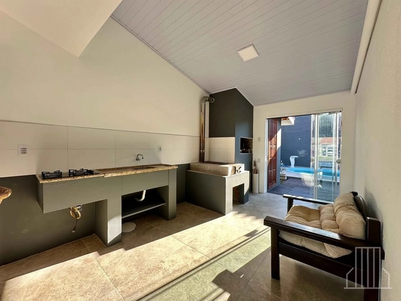 Casa Mobiliada com 3 Dormitórios (2 Suítes), Piscina e Espaço Gourmet: 11ª foto da galeria de imagens do imóvel