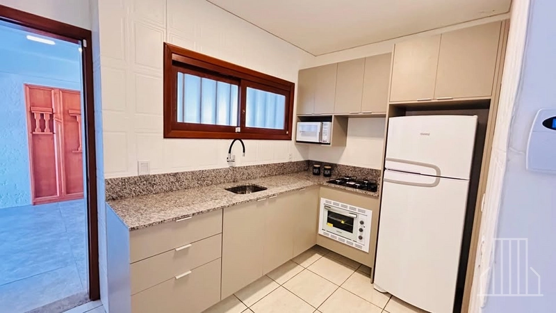 Casa Mobiliada com 3 Dormitórios (2 Suítes), Piscina e Espaço Gourmet: 6ª foto da galeria de imagens do imóvel