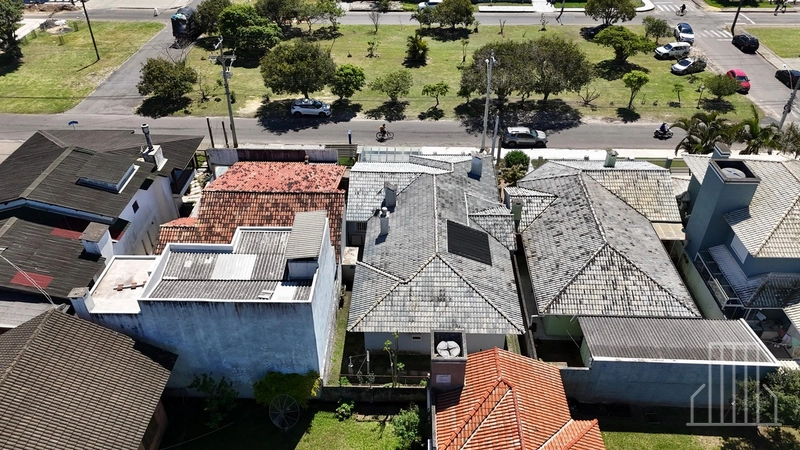 ACONCHEGANTE REFÚGIO A PASSOS DO MAR!: 24ª foto da galeria de imagens do imóvel