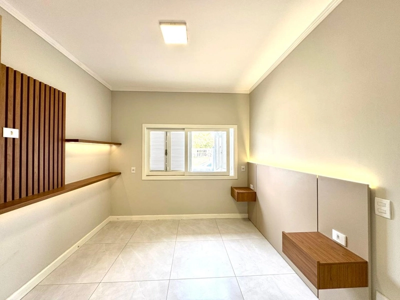 CASA COM 3 DORMITÓRIOS: 11ª foto da galeria de imagens do imóvel