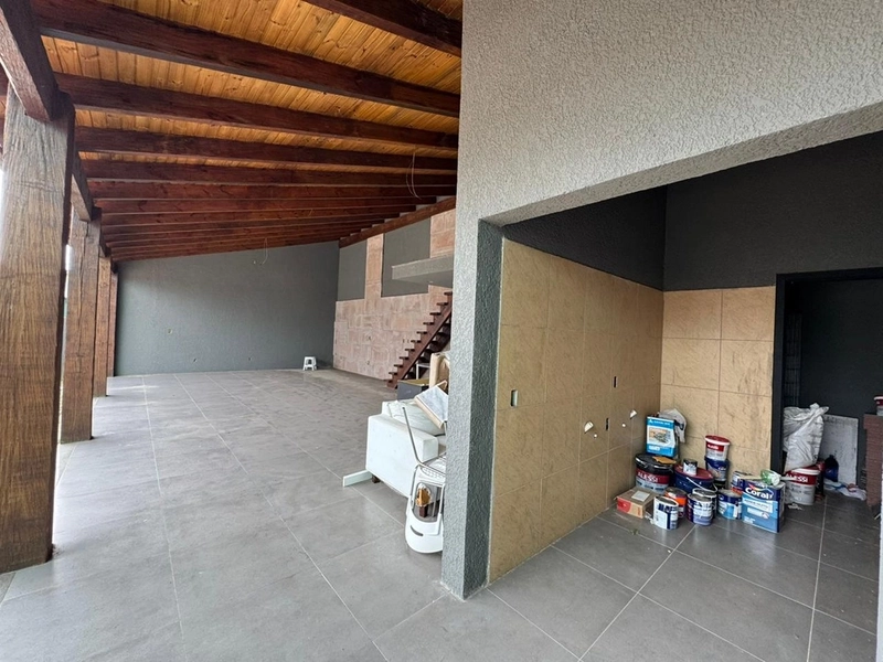CASA COM 3 DORMITÓRIOS: 4ª foto da galeria de imagens do imóvel