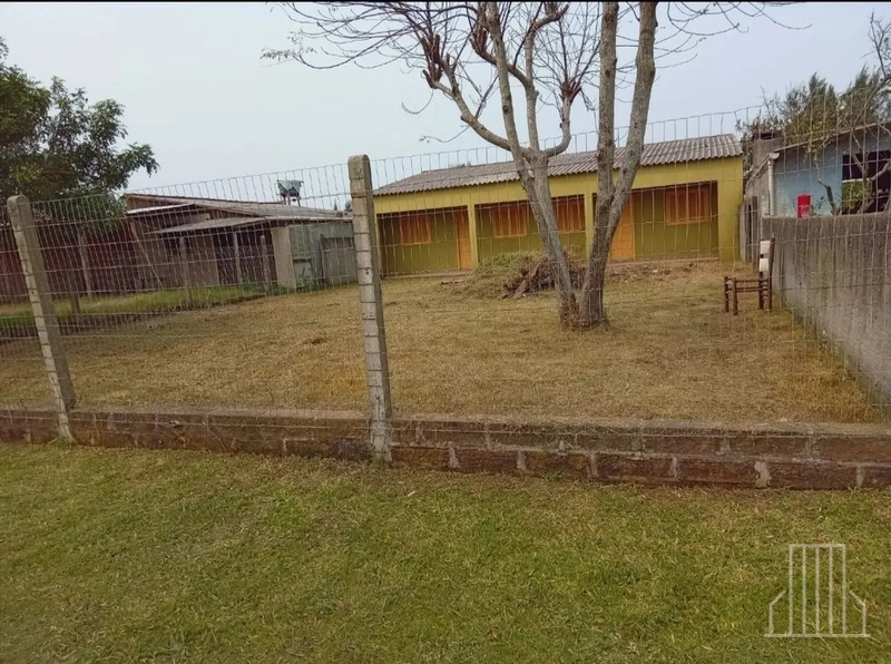 EXCELENTE TERRENO COM DUAS CASAS INDIVIDUAIS À VENDA EM CAPÃO DA CANOA: 3ª foto da galeria de imagens do imóvel