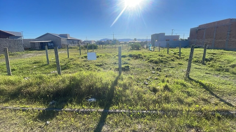 TERRENO A VENDA NO POSTO 05, EM CAPÃO NOVO!: 4ª foto da galeria de imagens do imóvel