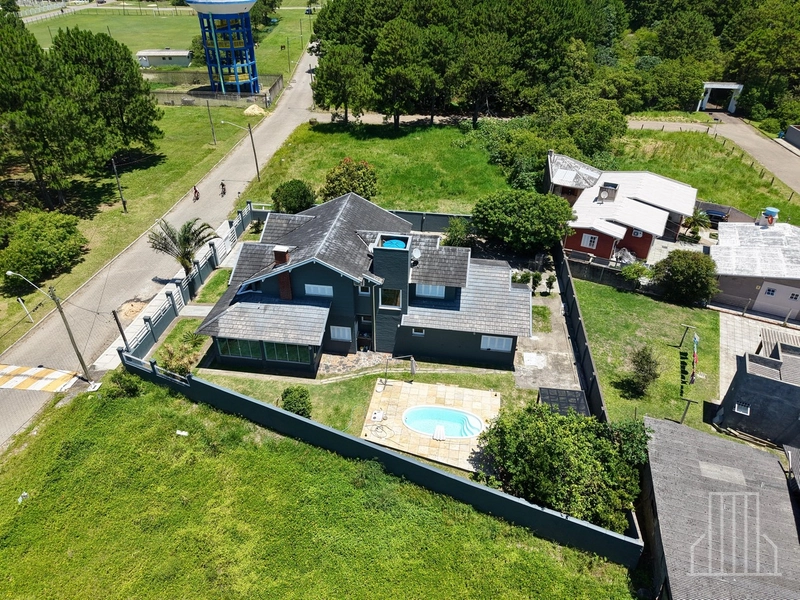 LINDA MANSÃO NO BAIRRO ATLÂNTIDA, EM XANGRI-LÁ!: 2ª foto da galeria de imagens do imóvel