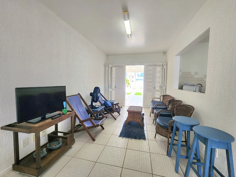 Casa com 3 dormitórios (1 suíte) a 200 metros do mar, com pátio e churrasqueira: 7ª foto da galeria de imagens do imóvel