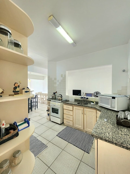 Casa com 3 dormitórios (1 suíte) a 200 metros do mar, com pátio e churrasqueira: 11ª foto da galeria de imagens do imóvel