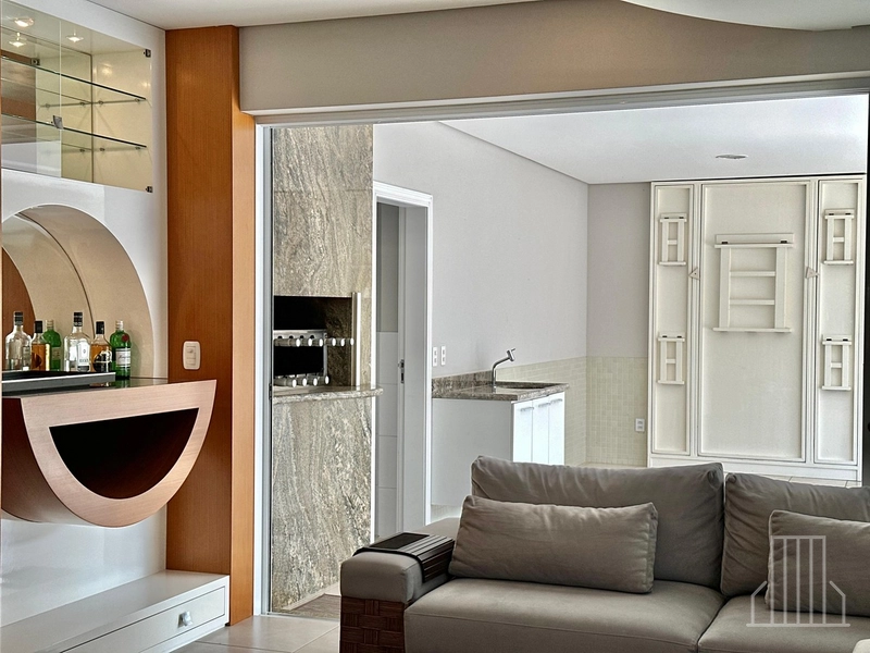 EXCELENTE SOBRADO EM CONDOMÍNIO DE ALTO PADRÃO!: 4ª foto da galeria de imagens do imóvel