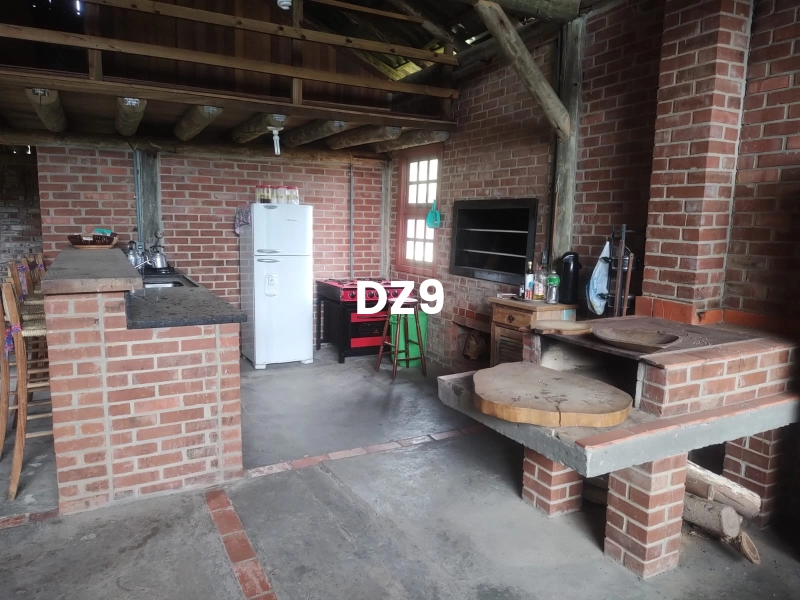 ENCONTRE SEU ESPAÇO RURAL: CHÁCARA ENCANTADORA À VENDA: 2ª foto da galeria de imagens do imóvel