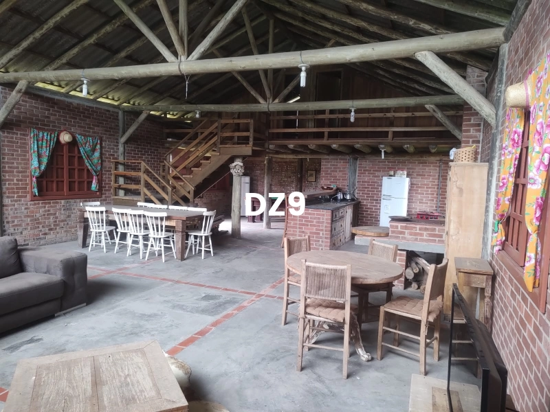 ENCONTRE SEU ESPAÇO RURAL: CHÁCARA ENCANTADORA À VENDA: 5ª foto da galeria de imagens do imóvel