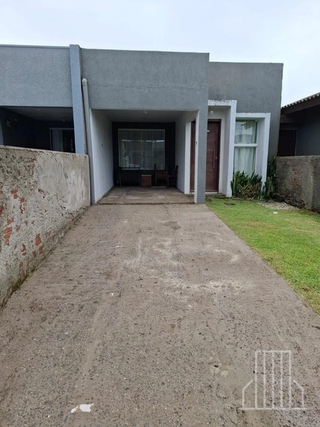 EXCELENTE CASA GEMINADA LOCALIZADA NO BAIRRO GUARANI EM CAPÃO DA CANOA: 1ª foto da galeria de imagens do imóvel