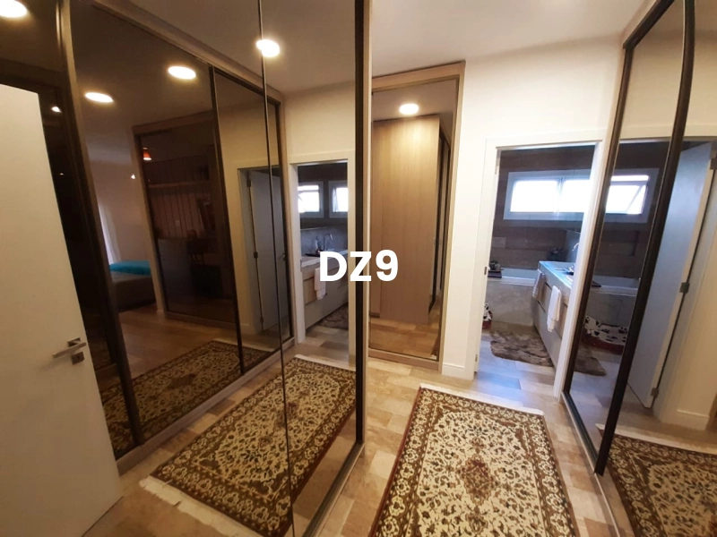 CASA ESTILOSA E ACONCHEGANTE EM CONDOMÍNIO FECHADO À VENDA!: 1ª foto da galeria de imagens do imóvel