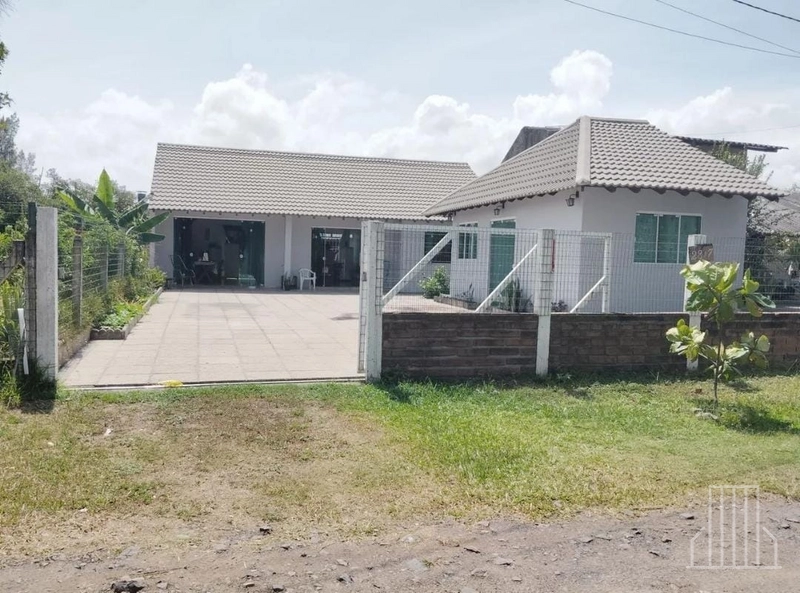 Casa à Venda em Capão Novo!: 1ª foto da galeria de imagens do imóvel