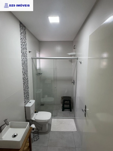 Casa Mobiliada à Venda na Praia Village – 3 Dormitórios e Área Gourmet: 9ª foto da galeria de imagens do imóvel