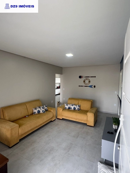 Casa Mobiliada à Venda na Praia Village – 3 Dormitórios e Área Gourmet: 4ª foto da galeria de imagens do imóvel