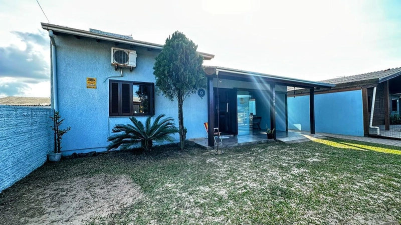 Casa com Amplo Pátio a 400 Metros do Mar: 2ª foto da galeria de imagens do imóvel