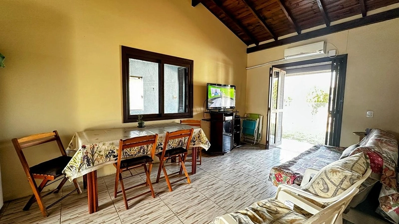 Casa com Amplo Pátio a 400 Metros do Mar: 7ª foto da galeria de imagens do imóvel