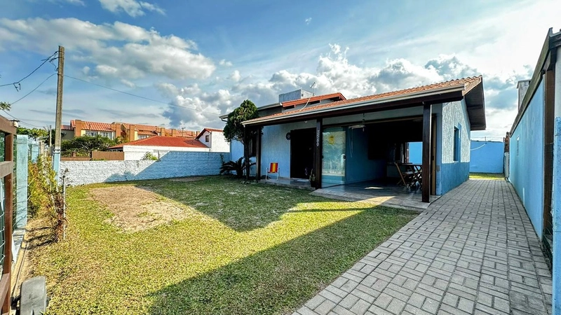 Casa com Amplo Pátio a 400 Metros do Mar: 3ª foto da galeria de imagens do imóvel