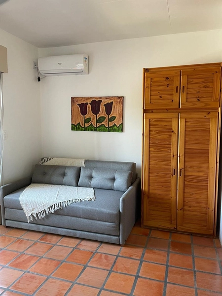 JK Mobiliado com Sacada e Churrasqueira em Capão Novo: 5ª foto da galeria de imagens do imóvel