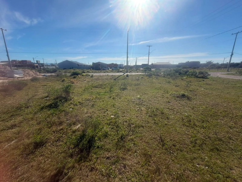 Terreno à Venda em Capão Novo: 8ª foto da galeria de imagens do imóvel