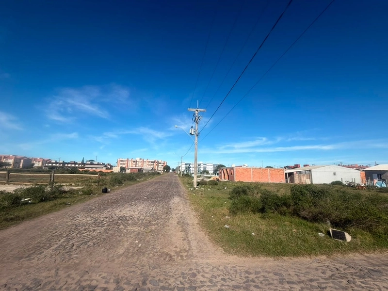 Terreno à Venda em Capão Novo: 12ª foto da galeria de imagens do imóvel