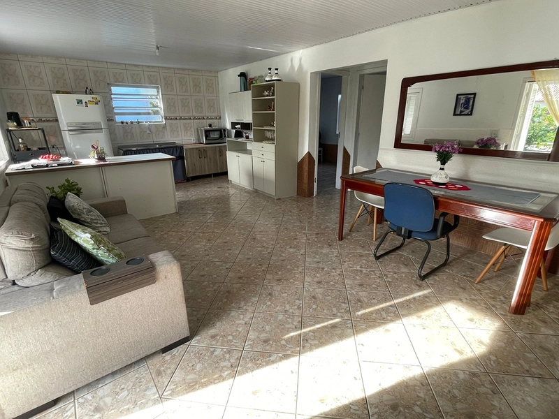 Casa mobiliada com amplo pátio em Capão Novo – Ideal para moradia ou investimento: 8ª foto da galeria de imagens do imóvel