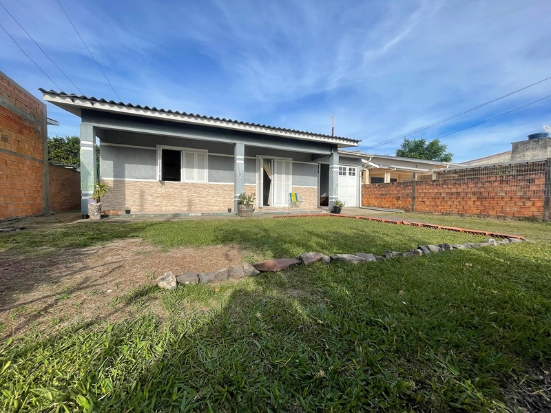 Casa mobiliada com amplo pátio em Capão Novo – Ideal para moradia ou investimento: 4ª foto da galeria de imagens do imóvel