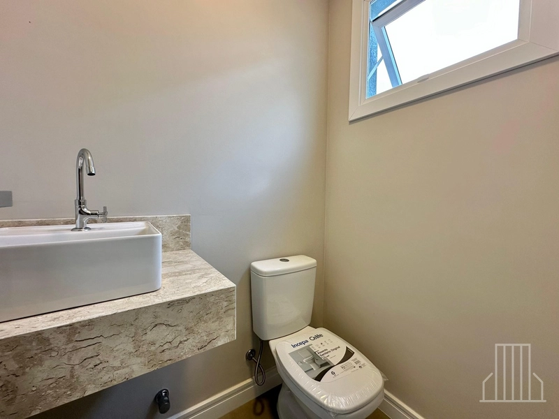 LINDÍSSIMA CASA À VENDA NO BAIRRO ZONA NOVA EM CAPÃO DA CANOA: 19ª foto da galeria de imagens do imóvel