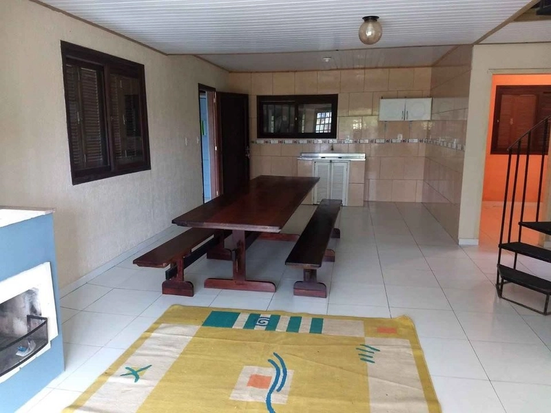 EXCELENTE CASA À VENDA LOCALIZADA NO BAIRRO JARDIM BEIRA MAR!: 4ª foto da galeria de imagens do imóvel