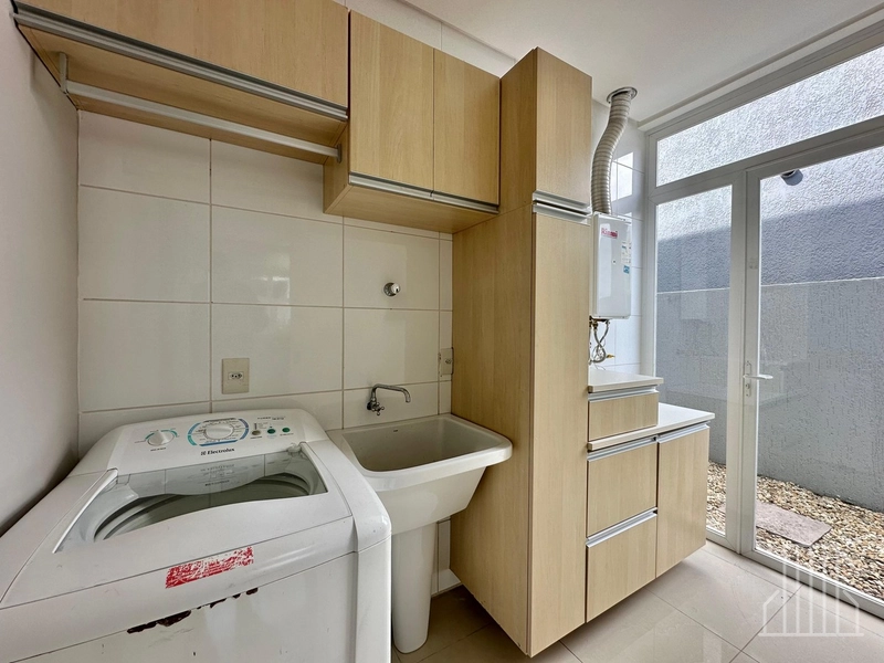 SOBRADO DESLUMBRANTE DE ESQUINA!: 10ª foto da galeria de imagens do imóvel