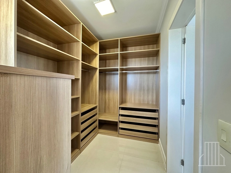 SOBRADO DESLUMBRANTE DE ESQUINA!: 18ª foto da galeria de imagens do imóvel