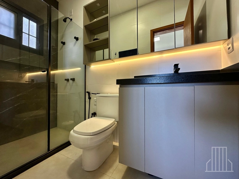 LINDÍSSIMA CASA À VENDA COM VISTA PARA O MAR!: 18ª foto da galeria de imagens do imóvel