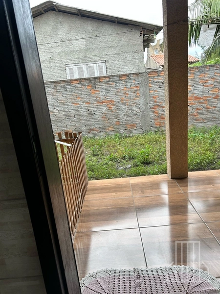 CASA A VENDA EM CAPÃO NOVO: 4ª foto da galeria de imagens do imóvel