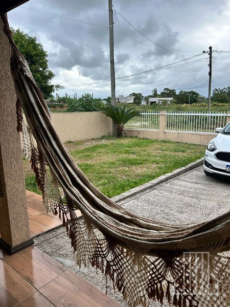 CASA A VENDA EM CAPÃO NOVO: 2ª foto da galeria de imagens do imóvel