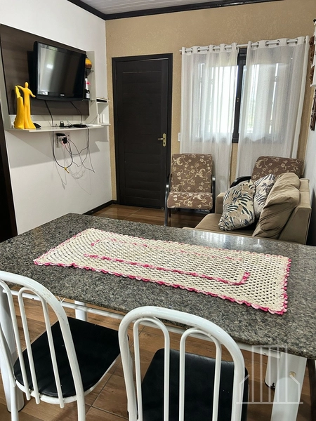 CASA A VENDA EM CAPÃO NOVO: 6ª foto da galeria de imagens do imóvel