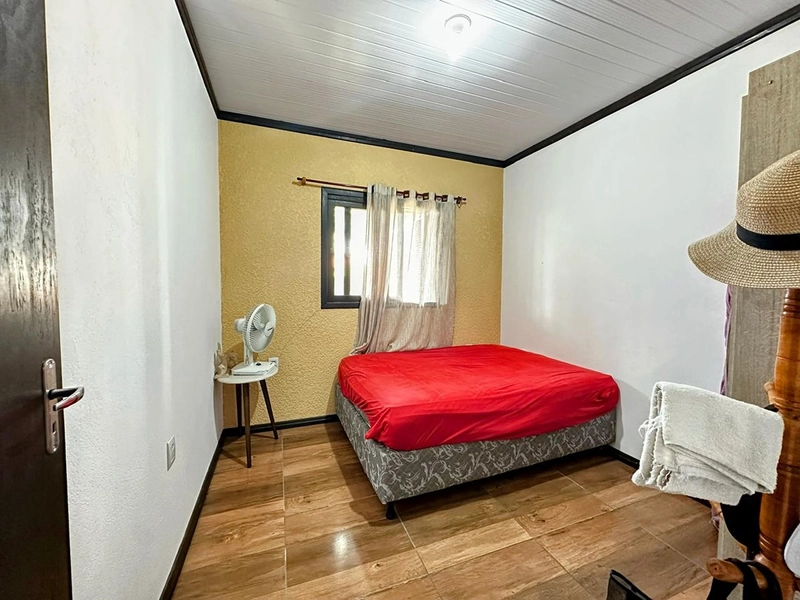 CASA A VENDA EM CAPÃO NOVO: 11ª foto da galeria de imagens do imóvel