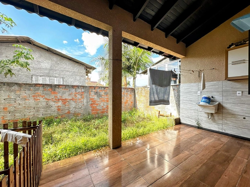 CASA A VENDA EM CAPÃO NOVO: 15ª foto da galeria de imagens do imóvel