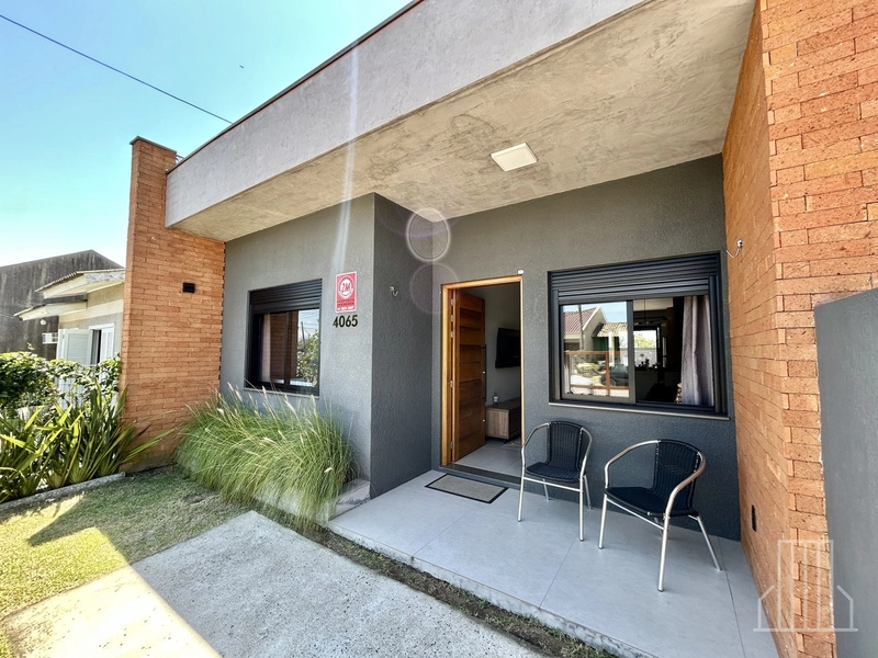 LINDA CASA GEMINADA LOCALIZADA NO BAIRRO CAPÃO NOVO EM CAPÃO DA CANOA!: 3ª foto da galeria de imagens do imóvel