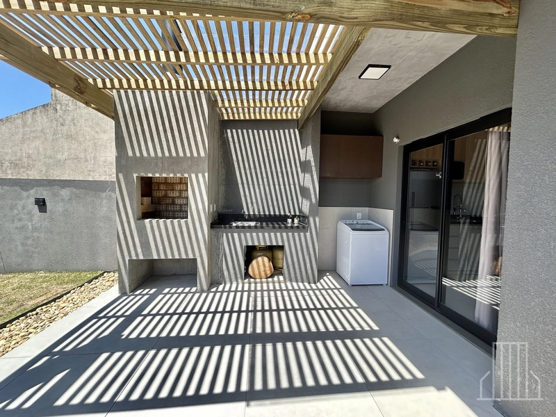 LINDA CASA GEMINADA LOCALIZADA NO BAIRRO CAPÃO NOVO EM CAPÃO DA CANOA!: 11ª foto da galeria de imagens do imóvel