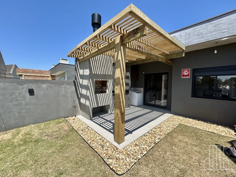 LINDA CASA GEMINADA LOCALIZADA NO BAIRRO CAPÃO NOVO EM CAPÃO DA CANOA!: 9ª foto da galeria de imagens do imóvel