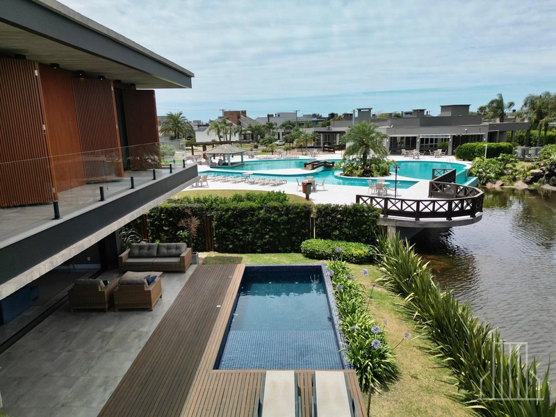 MARAVILHOSA CASA À VENDA EM CONDOMÍNIO FECHADO - ATLÂNTIDA, XANGRILÁ: 28ª foto da galeria de imagens do imóvel