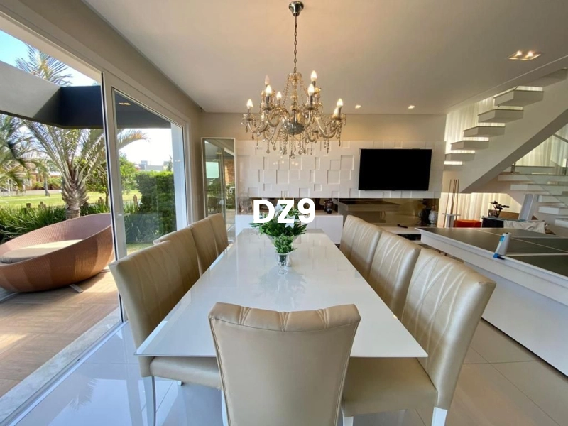 CASA COM 4 DORMITÓRIOS EM CONDOMINIO: 18ª foto da galeria de imagens do imóvel