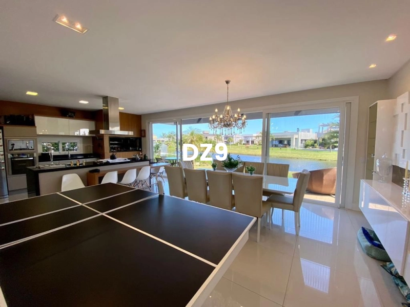 CASA COM 4 DORMITÓRIOS EM CONDOMINIO: 9ª foto da galeria de imagens do imóvel