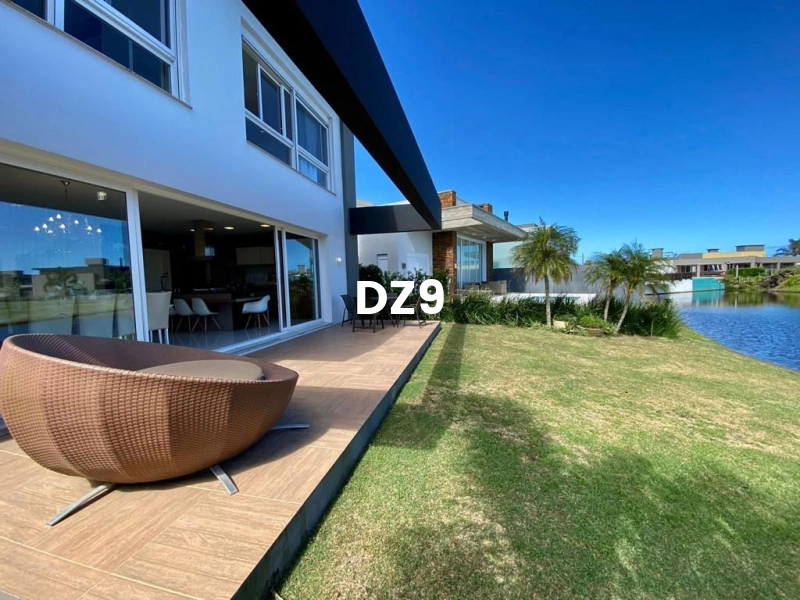 CASA COM 4 DORMITÓRIOS EM CONDOMINIO: 8ª foto da galeria de imagens do imóvel