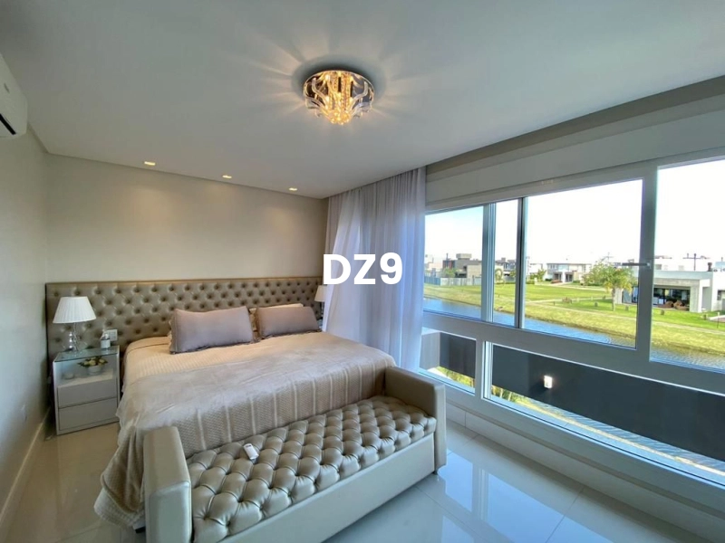 CASA COM 4 DORMITÓRIOS EM CONDOMINIO: 14ª foto da galeria de imagens do imóvel