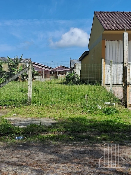 OPORTUNIDADE IMPERDÍVEL: TERRENO BEM LOCALIZADO E PRONTO PARA USO: 1ª foto da galeria de imagens do imóvel