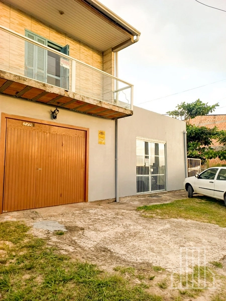 Prédio Comercial com Residência à Venda em Capão Novo: 3ª foto da galeria de imagens do imóvel