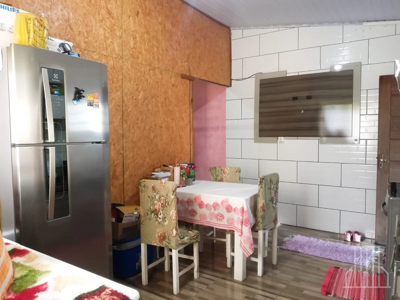 Prédio Comercial com Residência à Venda em Capão Novo: 11ª foto da galeria de imagens do imóvel